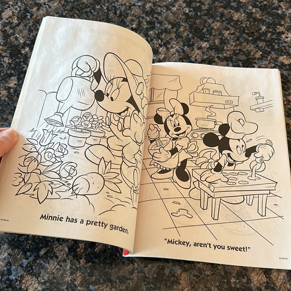 Disney Mickey Mouse Big Fun Book To Color Brand New - Picture 4 of 4